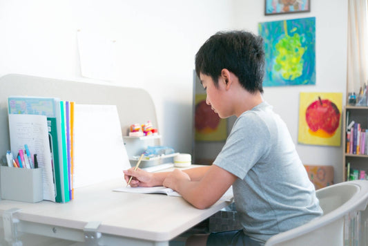 【わたしのmirumio】小さな学習机から、大人になっても使えるものを｜R.Iさん（小5）