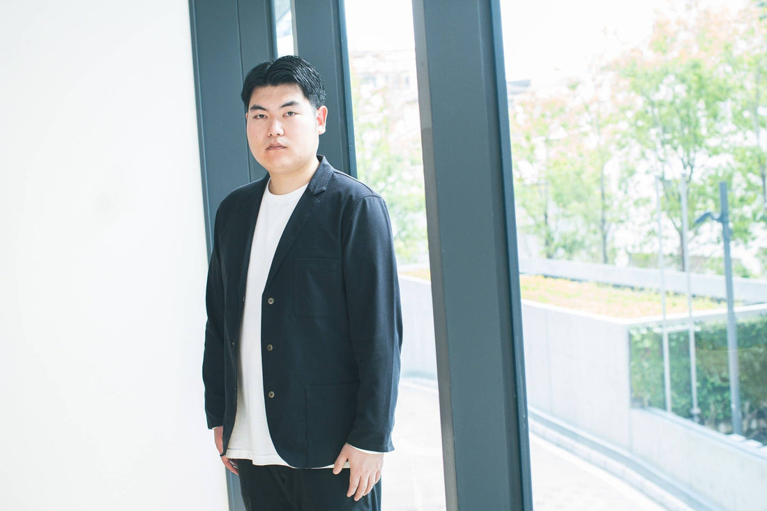 自分の中にある本当の世界を見たくて「言葉」にする。芸人・鈴木ジェロニモさんが水道水の味を30分かけて説明した理由
