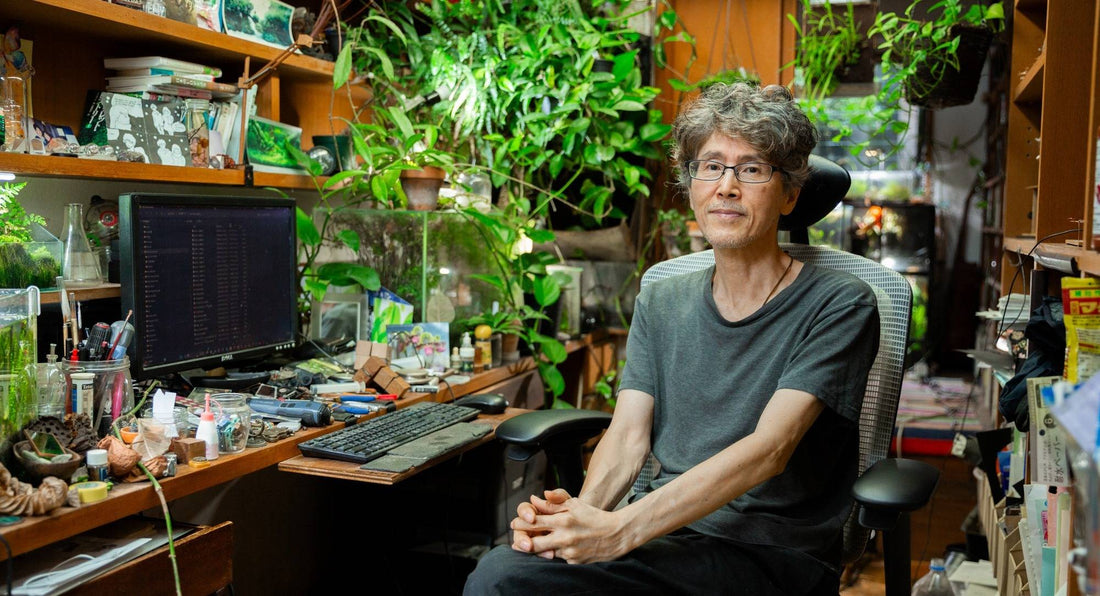 植物と工作と、執筆道具に囲まれて。作家・市川拓司さんの「世界一ゴージャスなひきこもり」専用ワークスペース