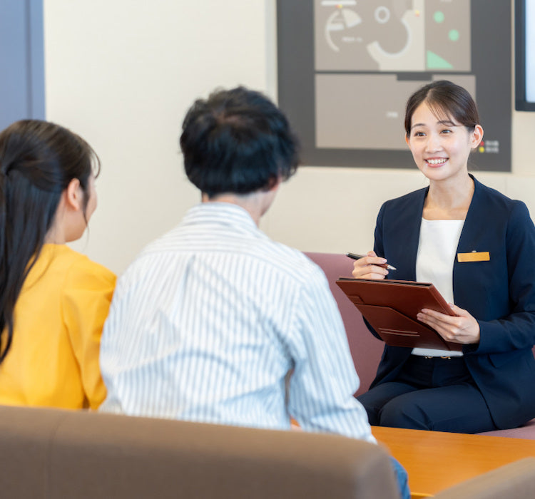 椅子の専門家「チェアマスター」がカウンセリング